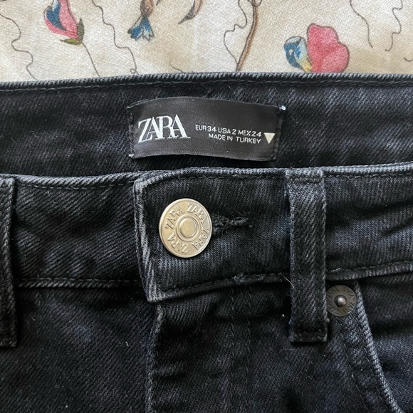 Zara Slim Fit High Rise Jeans - Size: 2 - Picture 3 of 3